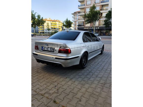 Galeriden BMW 5 Serisi 528i Touring 2000 Model Konya