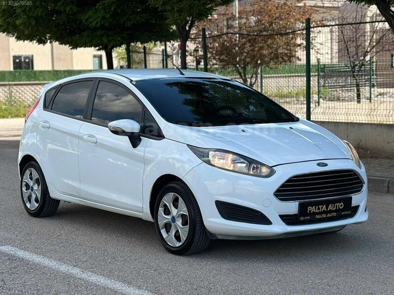 Galeriden Ford Fiesta 1.25 Trend 2014 Model Afyonkarahisar 166.000 km Beyaz