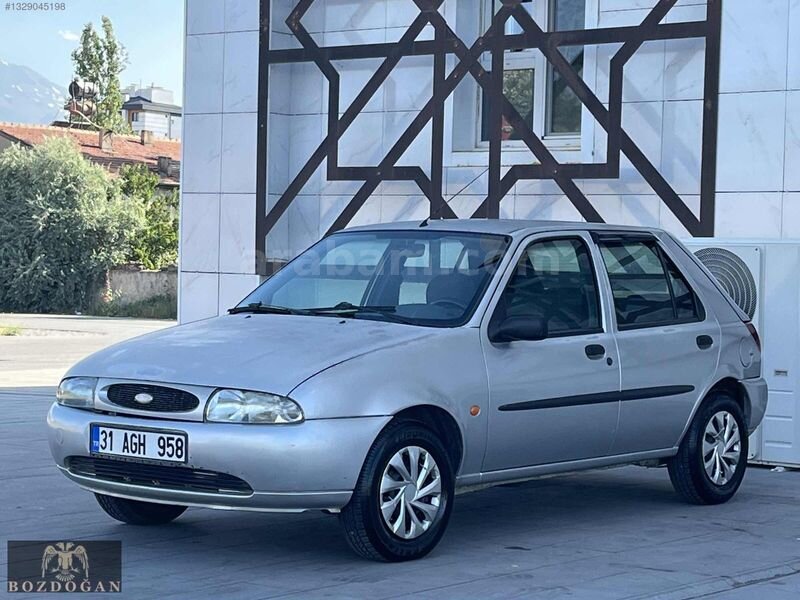 Galeriden Ford Fiesta 1.25 Ghia 1999 Model Kayseri 292.000 km Gri