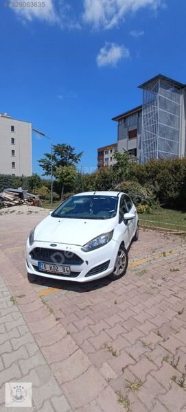 Galeriden Ford Fiesta 1.25 Trend X 2016 Model Kocaeli 156.000 km Beyaz