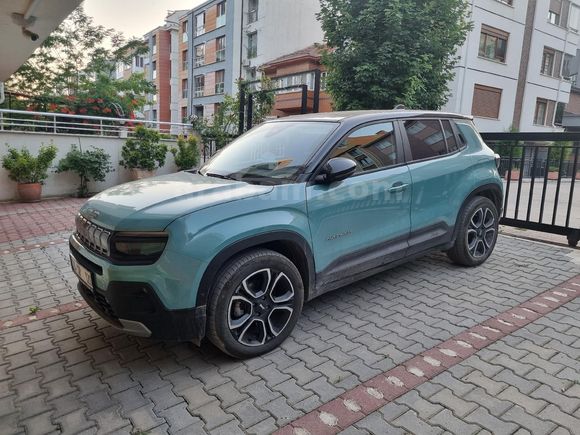 İLK SAHİBİNDEN. JEEP AVENGER ELEKTRİKLİ. ISITMALI DERİ KOLTUK. HASARSIZ. DOKTORDAN. FULL PAKET