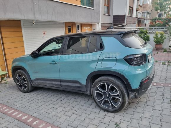 İLK SAHİBİNDEN. JEEP AVENGER ELEKTRİKLİ. ISITMALI DERİ KOLTUK. HASARSIZ. DOKTORDAN. FULL PAKET