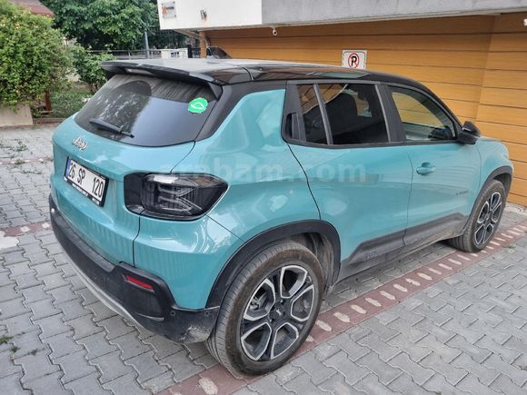 İLK SAHİBİNDEN. JEEP AVENGER ELEKTRİKLİ. ISITMALI DERİ KOLTUK. HASARSIZ. DOKTORDAN. FULL PAKET