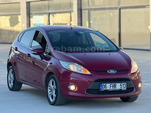 2011 OTAMATİK 1.4 TİTANİUM 100 BİN KM DE ÇOK TEMİZZ