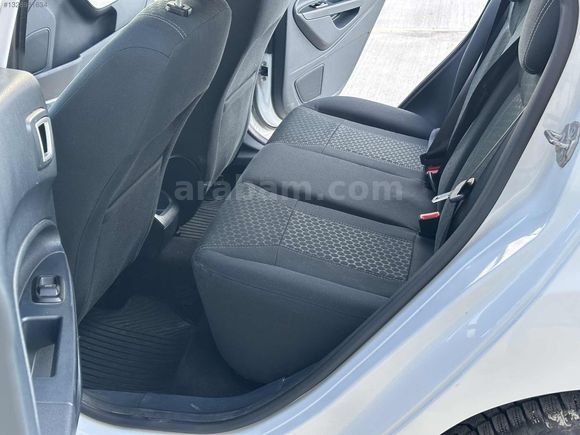 HASTASINA 2012 FORD FİESTA 1.4 TİTANİUM X "85" BİNDE CAM GİBİ