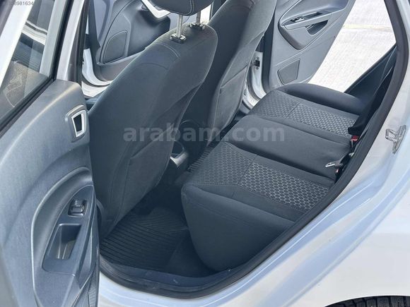 HASTASINA 2012 FORD FİESTA 1.4 TİTANİUM X "85" BİNDE CAM GİBİ