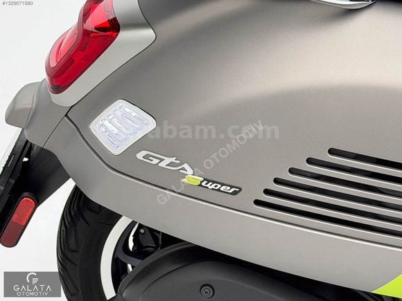 'GALATA' 2023 VESPA 2023 GTS 300 SUPERTECH