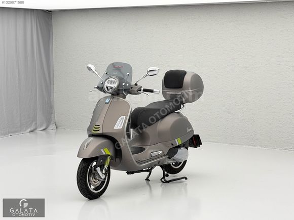 'GALATA' 2023 VESPA 2023 GTS 300 SUPERTECH