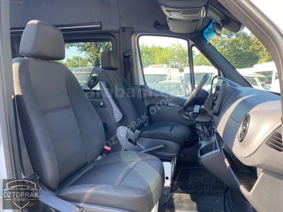 ÖZTOPRAK-2024 MERCEDES SPRİNTER 417CDI 16+1 MİNİBÜS-4.75 VADE