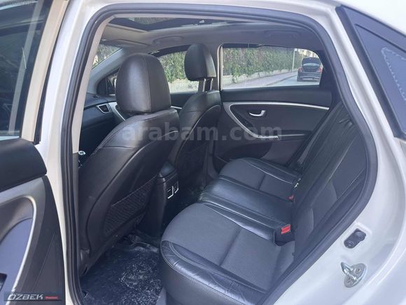 ÖZBEK PREMİUM'DAN 160 BİNDE CAM TAVANLI İ30