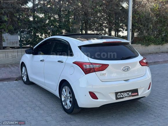 ÖZBEK PREMİUM'DAN 160 BİNDE CAM TAVANLI İ30