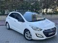ÖZBEK PREMİUM'DAN 160 BİNDE CAM TAVANLI İ30