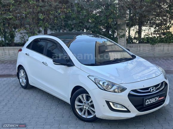 ÖZBEK PREMİUM'DAN 160 BİNDE CAM TAVANLI İ30