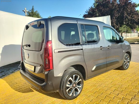 2024 DOBLO 1.5 DIZEL EAT8 PREMIO PLUS CAM TAVAN