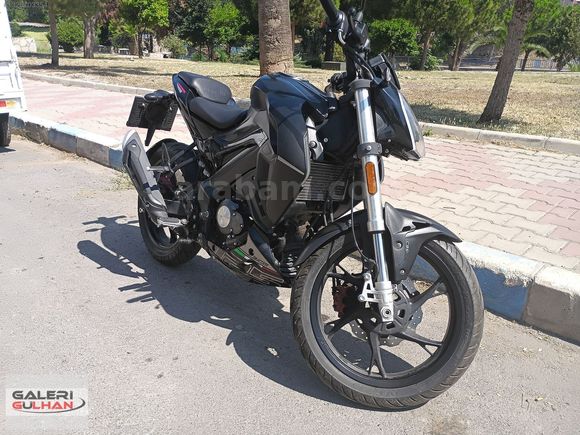 2.EL BENELLİ 125 S -2024 MODEL AZ KM'DE SERVİS BAKIMLI - BAYİDEN