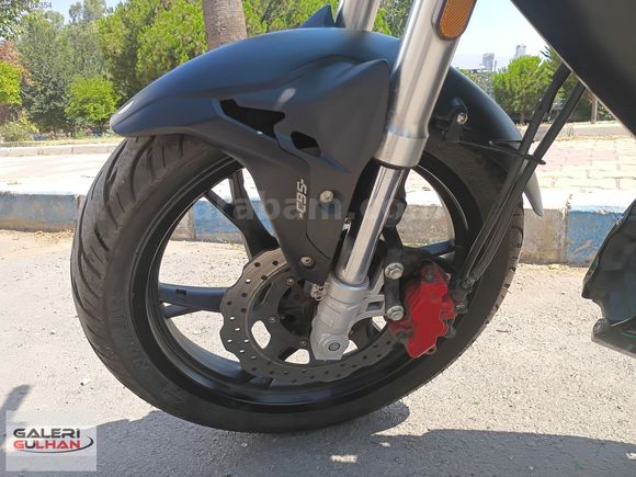 2.EL BENELLİ 125 S -2024 MODEL AZ KM'DE SERVİS BAKIMLI - BAYİDEN