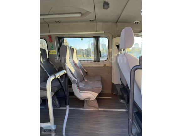 DEMİR'DEN 2021 MODEL CRAFTER ALMAN OKUL TAŞITI
