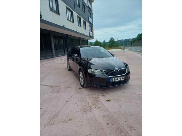  Skoda Octavia 1.6 TDI 2013 Model 