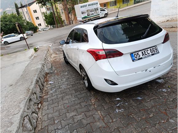 Sahibinden Hyundai i30 1.6 CRDi Style 2013 Model