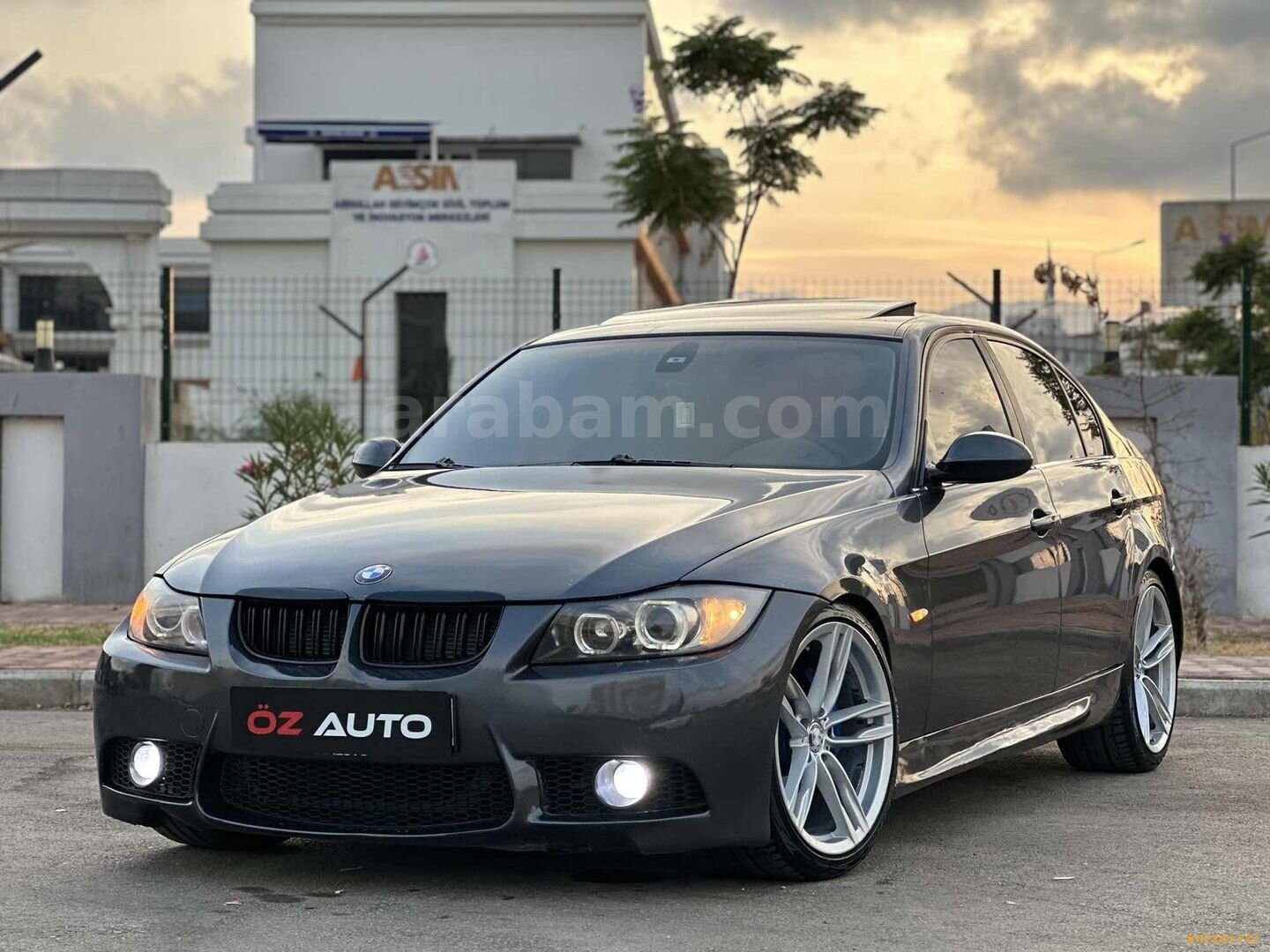 Galeriden BMW 3 Serisi 320d Premium 2006 Model Antalya 355.000 km Gri 2