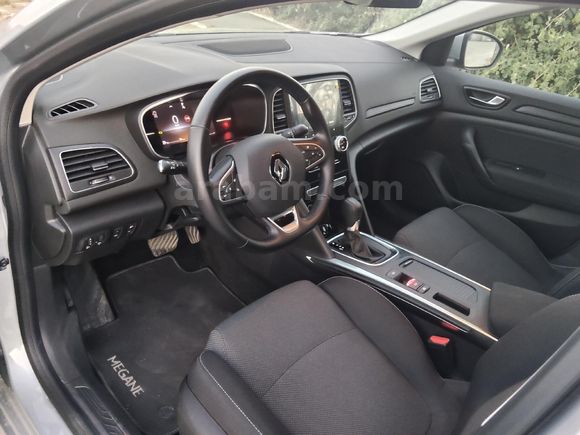 Sahibinden Renault Megane 1.3 TCe Touch 2025 Model