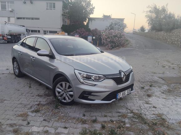Sahibinden Renault Megane 1.3 TCe Touch 2025 Model