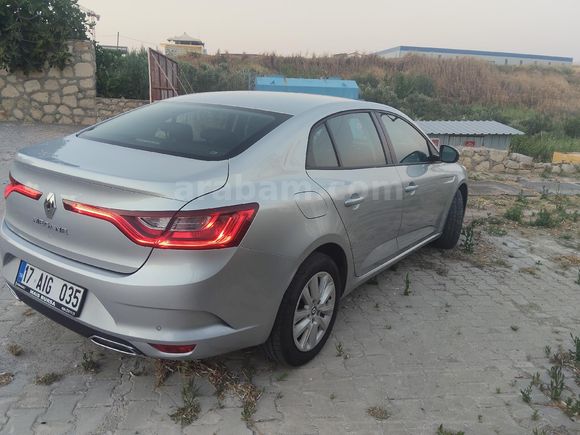 Sahibinden Renault Megane 1.3 TCe Touch 2025 Model