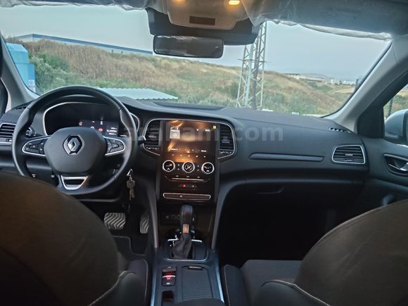 Sahibinden Renault Megane 1.3 TCe Touch 2025 Model
