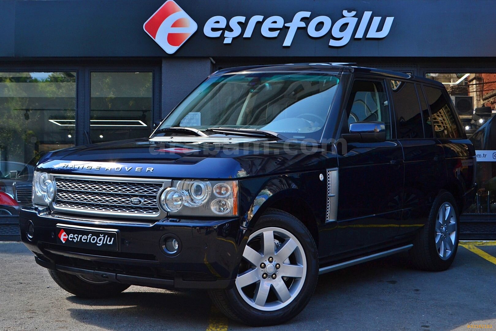 Galeriden Land Rover Range 3.6 TDV8 Vogue 2009 Model İstanbul 177.000 km Lacivert 2