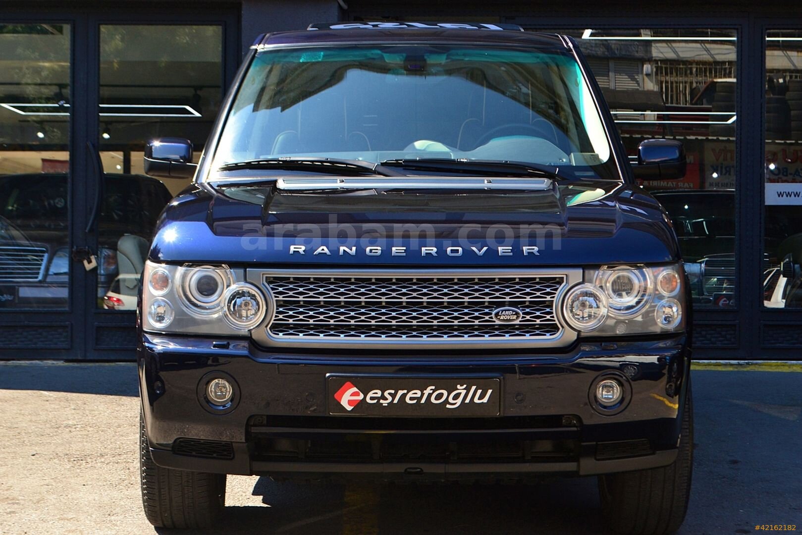 Galeriden Land Rover Range 3.6 TDV8 Vogue 2009 Model İstanbul 177.000 km Lacivert 1