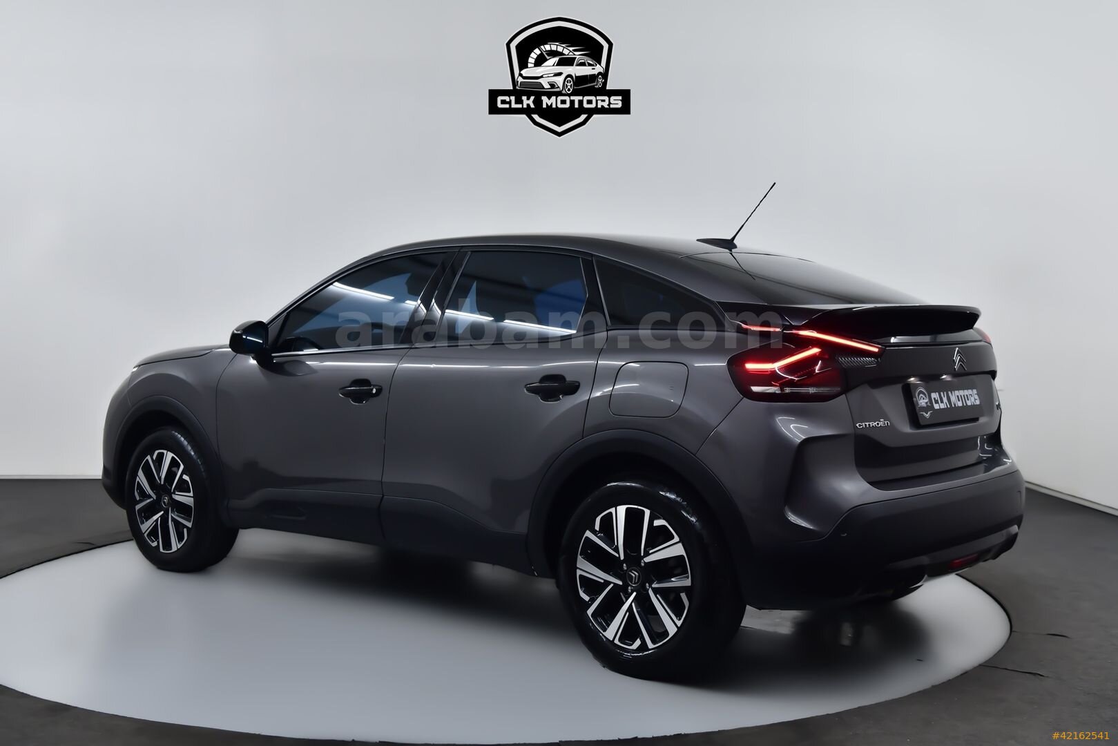 Galeriden Citroen C4 1.2 PureTech Feel Bold 2022 Model İstanbul 82.000 km Gri 4