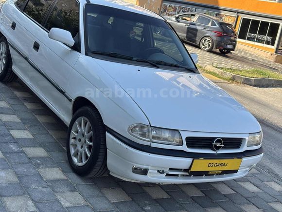EG GARAJ'DAN 1.6 OTOMATİK ASTRA