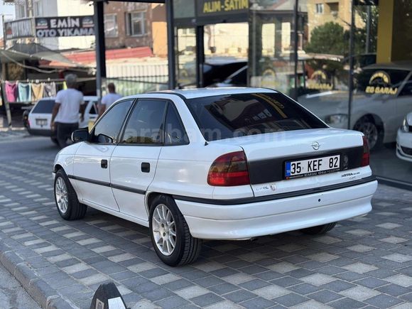 EG GARAJ'DAN 1.6 OTOMATİK ASTRA