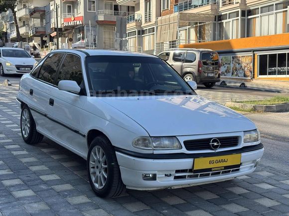 EG GARAJ'DAN 1.6 OTOMATİK ASTRA