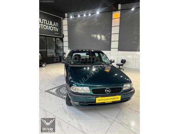 MUTLULAR'DAN ORJ 207.000 KM ÇİFT AIRBAG ABS KLİMA NADİR TEMİZLİK