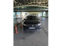 Sahibinden Volkswagen Tiguan 1.5 TSI Life 2023 Model  74.000 km Siyah