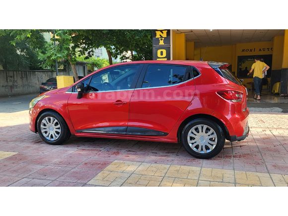 Renault Clio 1.2 Joy 2015 Model  194.000 km hasar kayıtsız