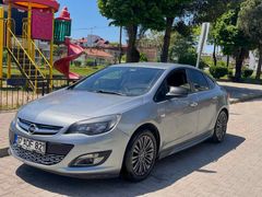 Sahibinden Opel Astra 1.6 Edition 2014 Model  185000 km Gri (metalik)