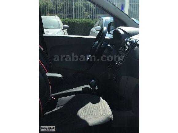 ENRİKO ALİBERTİ'den Dacia Dokker 1.5 DCI Stepway 95 hp