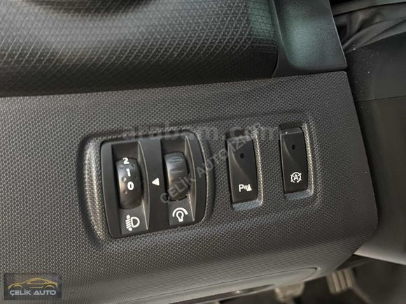 ÇELİK AUTO'DAN 2014 ÇKŞLI 1.5DZL CLİO İCON 95 KM İLK SAHİBNDEN