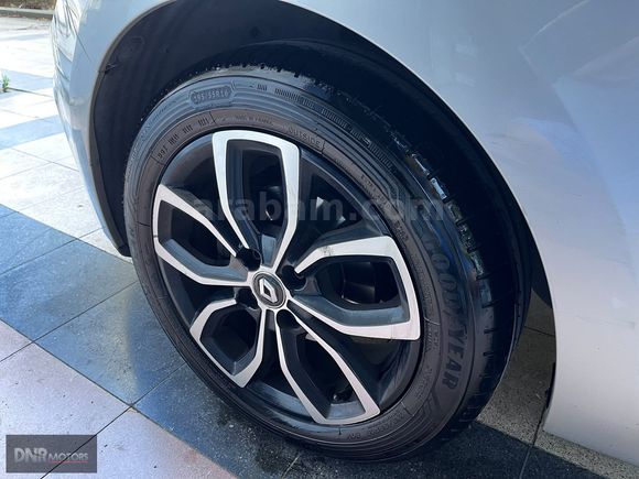 DNR MOTORS' 2016 149 BİN KM CLİO 1.5 DCİ İCON MAKYAJLI KASA OTM.