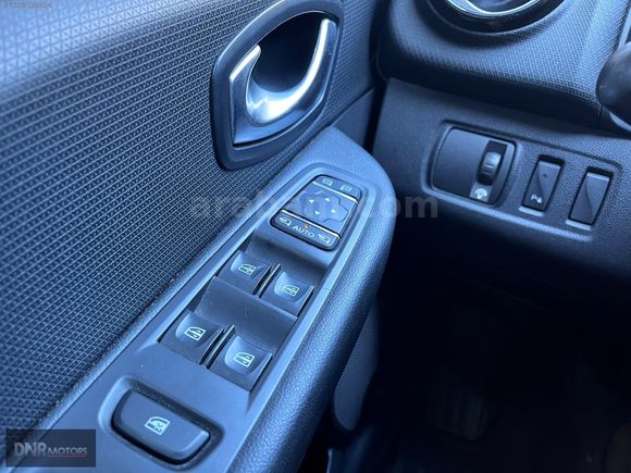 DNR MOTORS' 2016 149 BİN KM CLİO 1.5 DCİ İCON MAKYAJLI KASA OTM.