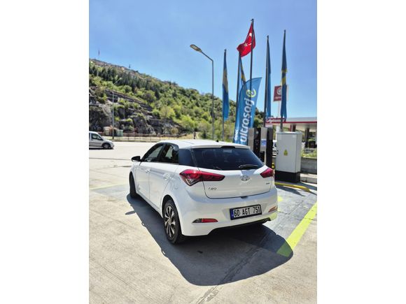 ACİL SATILIK HYUNDAİ İ20 HASAR KAYITSIZ