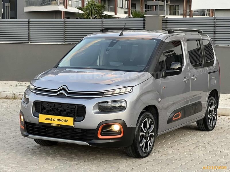 Galeriden Citroen Berlingo 1.5 BlueHDI Shine Bold 2022 Model İzmir 41.000 km Gri