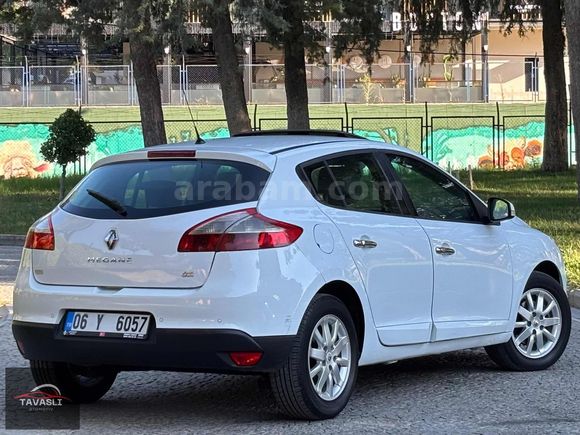 İLK SAHİBİNDEN SUNROOF LU TEMİZ MEGANE