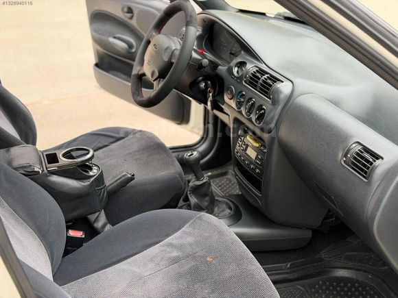 2000 ESCORT KLİMA BENZİN LPG TEMİZZ