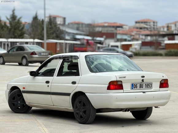2000 ESCORT KLİMA BENZİN LPG TEMİZZ