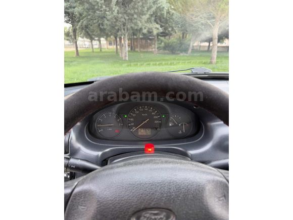 2000 ESCORT KLİMA BENZİN LPG TEMİZZ