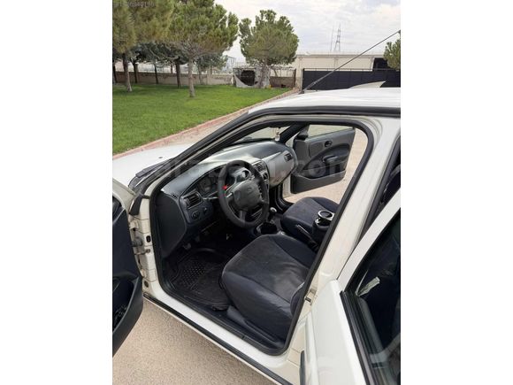 2000 ESCORT KLİMA BENZİN LPG TEMİZZ