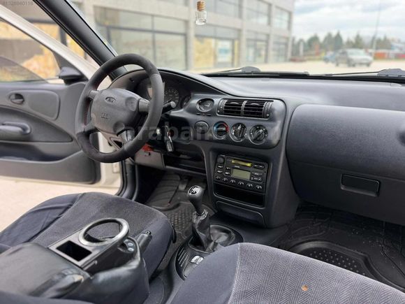 2000 ESCORT KLİMA BENZİN LPG TEMİZZ